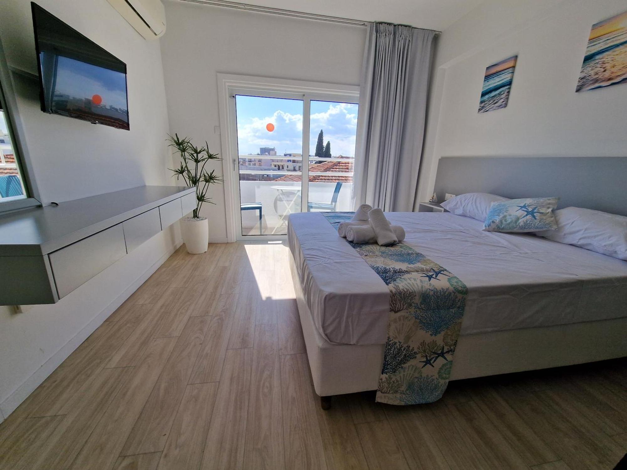 Kitieos Central Apts 100M From Finikoudes Beach Larnaka Exterior foto