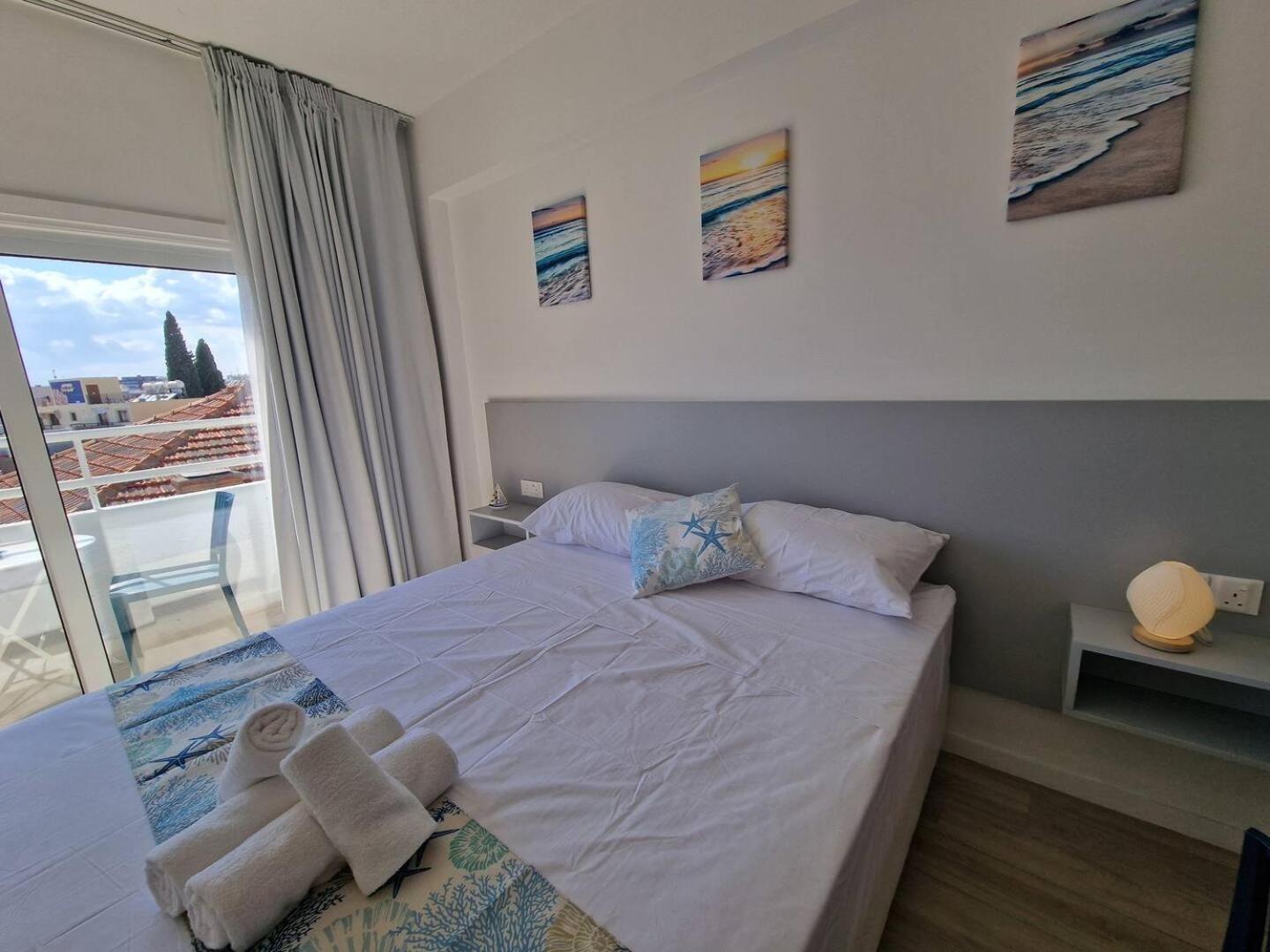 Kitieos Central Apts 100M From Finikoudes Beach Larnaka Exterior foto