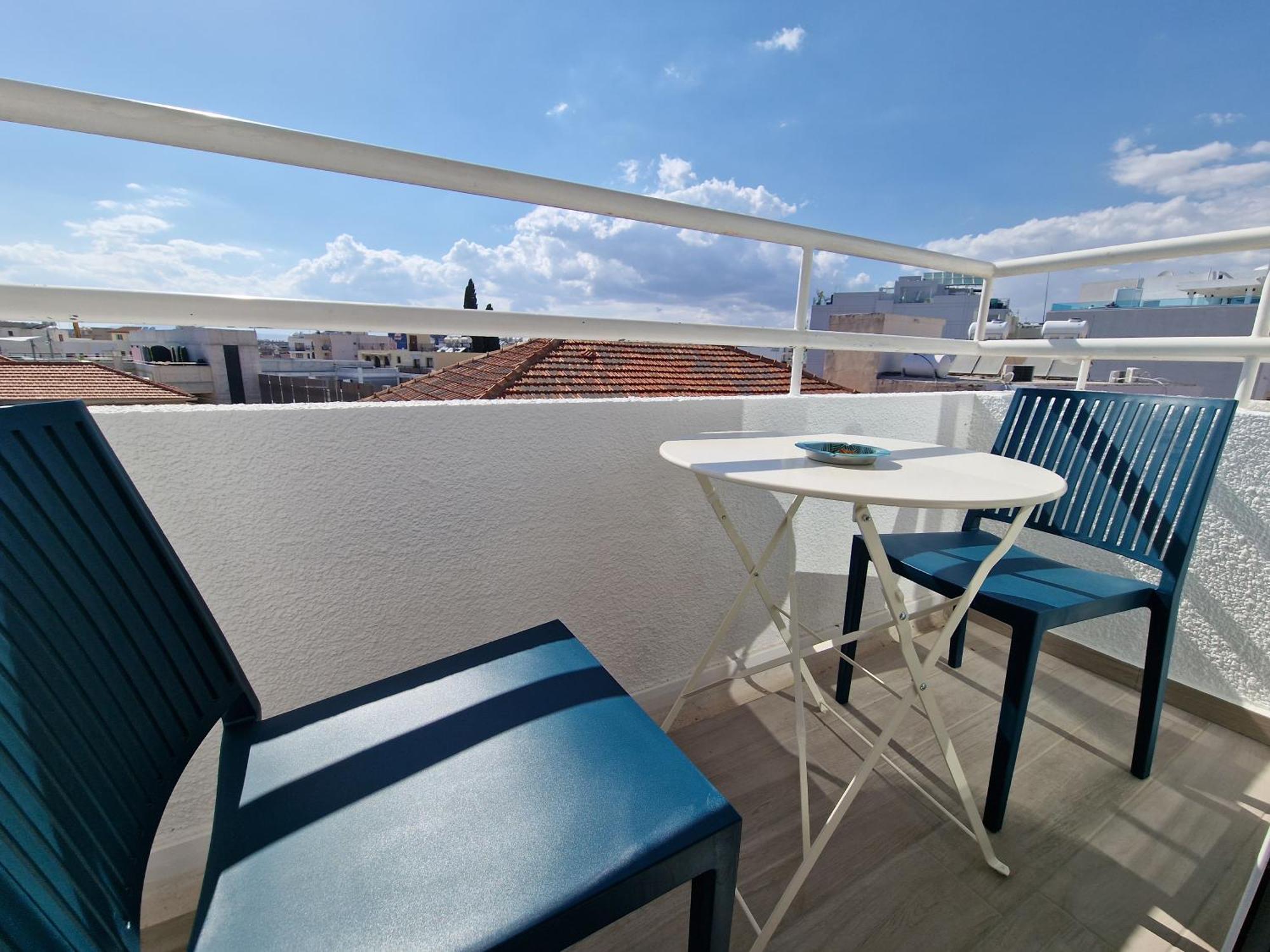 Kitieos Central Apts 100M From Finikoudes Beach Larnaka Exterior foto