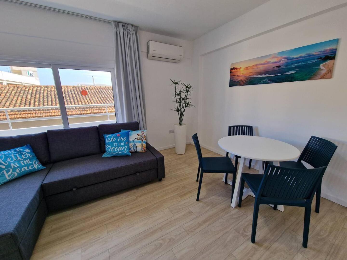 Kitieos Central Apts 100M From Finikoudes Beach Larnaka Exterior foto