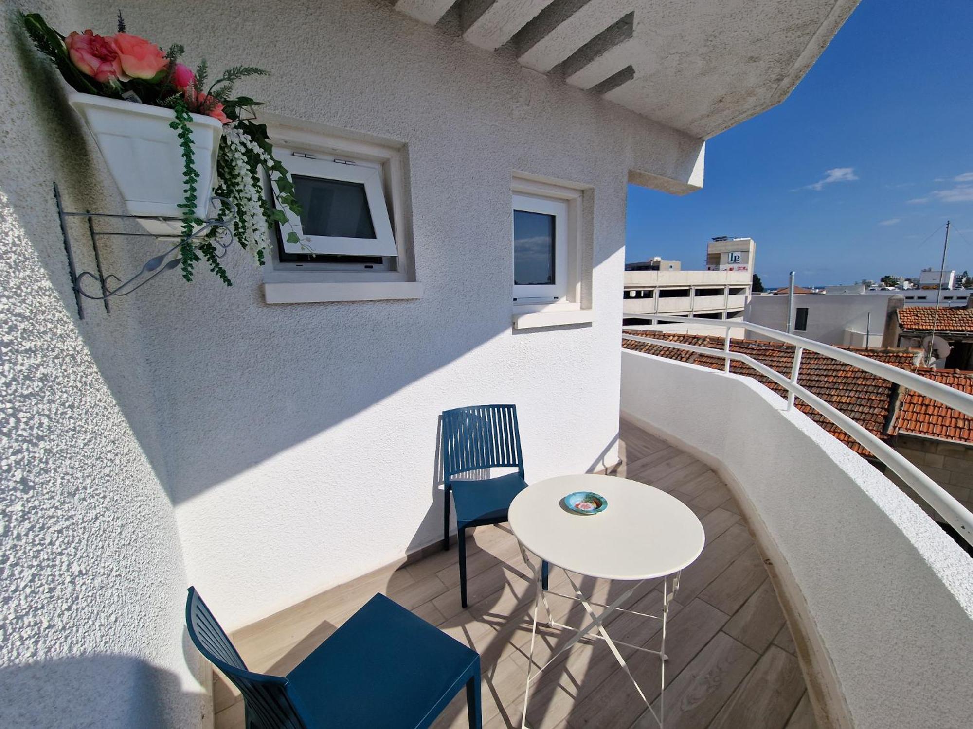 Kitieos Central Apts 100M From Finikoudes Beach Larnaka Exterior foto